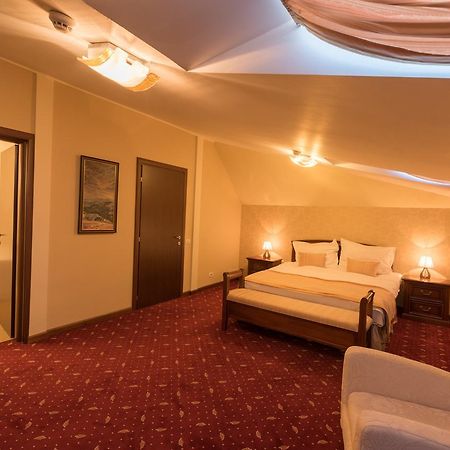 Edelweiss Poiana Hotels Poiana Brasov Ngoại thất bức ảnh