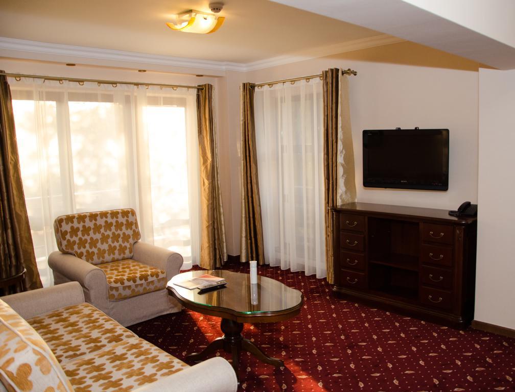 Edelweiss Poiana Hotels Poiana Brasov Ngoại thất bức ảnh