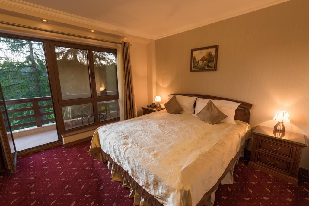 Edelweiss Poiana Hotels Poiana Brasov Phòng bức ảnh