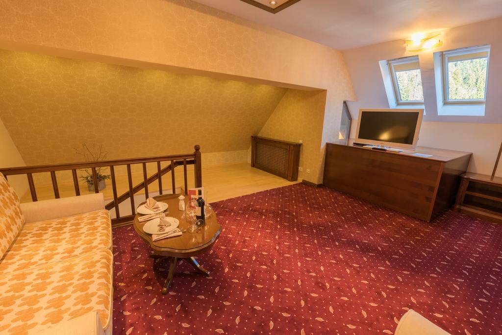 Edelweiss Poiana Hotels Poiana Brasov Ngoại thất bức ảnh
