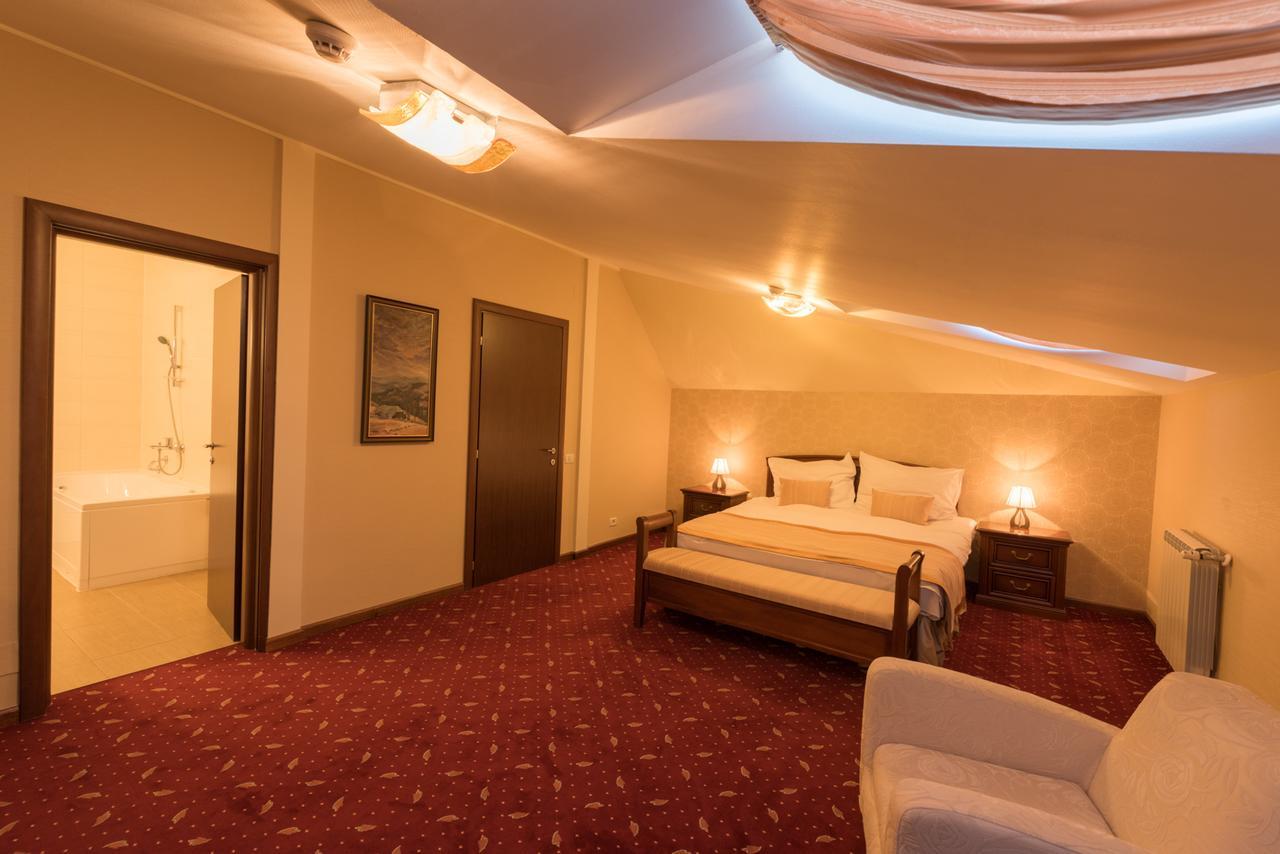 Edelweiss Poiana Hotels Poiana Brasov Ngoại thất bức ảnh